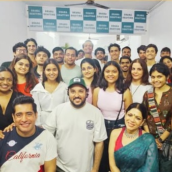 A large group of Drama Drafting actors with Yash Nagarkoti after a session